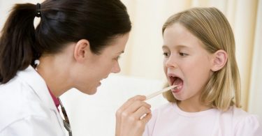 Скарлатина у детей: симптомы и лечение, профилактика, осложнения