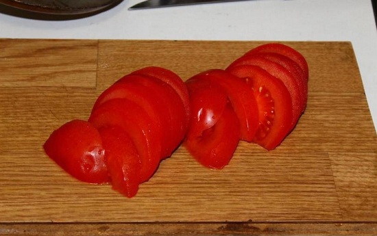 Осталось подготовить томаты