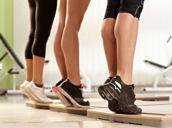 Как накачать икры ног в домашних условиях?