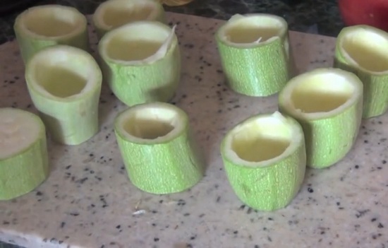 Разрежем кабачки