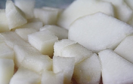 Нарежем кубиками дыню