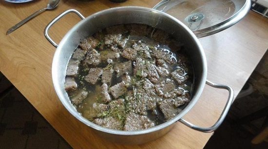 добавляем необходимое количество холодной воды