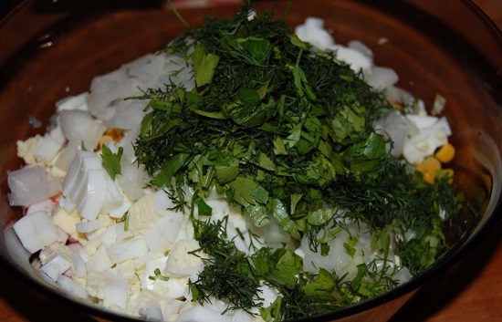 зелень в салат