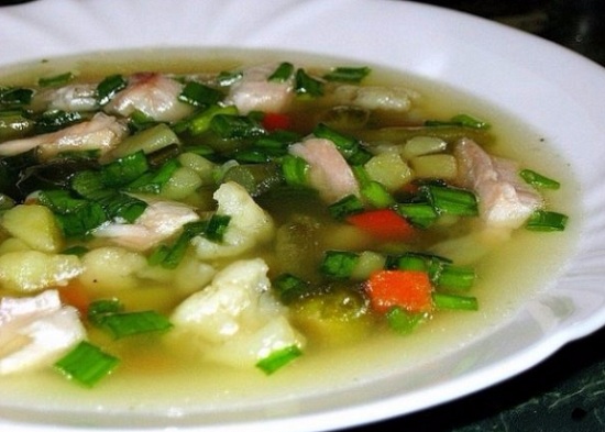 овощной суп с зеленым горошком