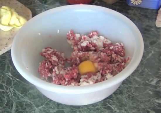 Введем яйцо