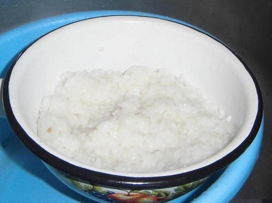 Выкладываем в дуршлаг и оставляем на некоторое время