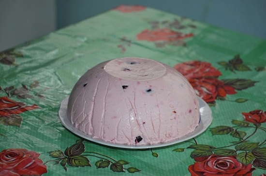 Творожный пудинг для детей с добавлением ягод