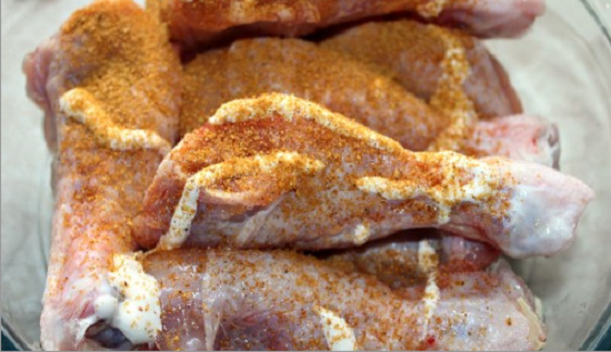 Выложим голени в емкость