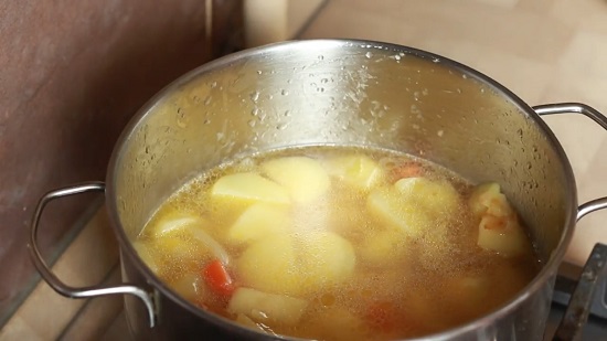 Жидкость должна покрывать овощи