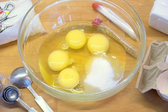 Вводим сахар-песок