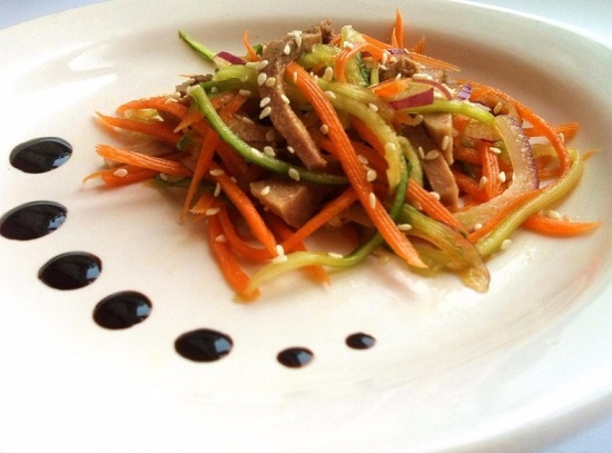 Салат с языком говяжьим