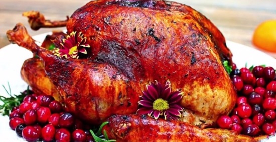 Фаршированная индейка, запеченная в духовке