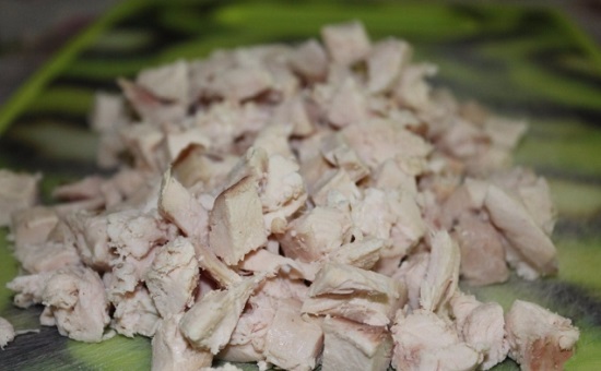 Отварим грудку курицы